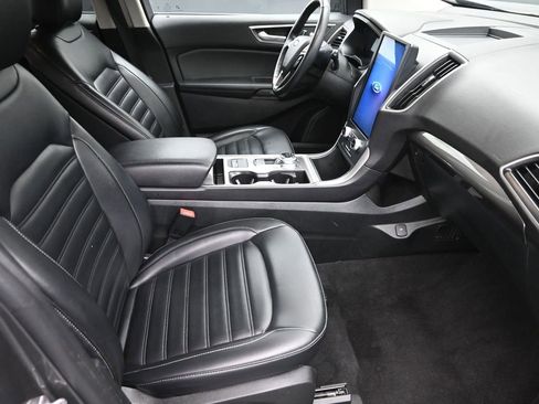 Used 2023 Ford Edge SEL image 7