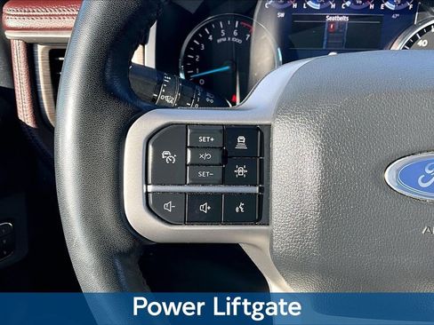Used 2024 Ford Expedition Limited AWD/4WD image 12