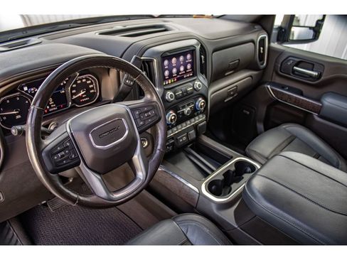 Used 2023 GMC Sierra 3500 Denali image 19