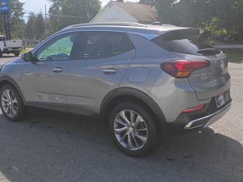 Used 2023 Buick Encore GX Essence w/ Experience Buick Package FWD image 4