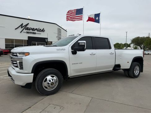 Used 2022 Chevrolet Silverado 3500 High Country image 1