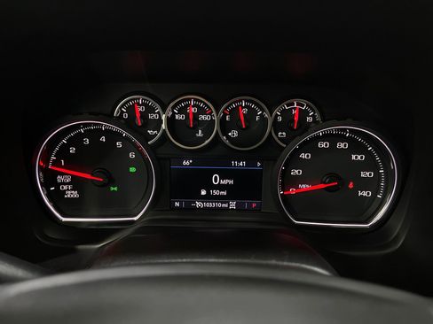 Used 2021 Chevrolet Suburban LT w/ LT Signature Package AWD/4WD image 22