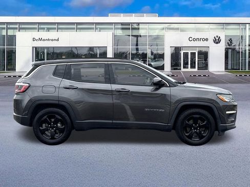 Used 2020 Jeep Compass Latitude FWD image 4