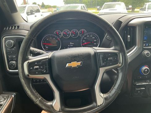 Used 2022 Chevrolet Silverado 2500 LT w/ Convenience Package AWD/4WD image 23