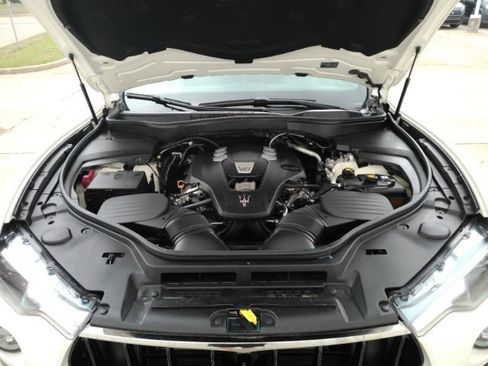 Used 2019 Maserati Levante AWD/4WD image 55