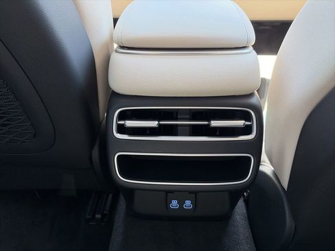 New 2026 Genesis GV70 2.5T Select AWD/4WD image 21
