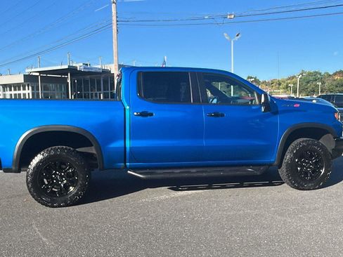 Certified 2022 Chevrolet Silverado 1500 ZR2 w/ Technology Package image 9