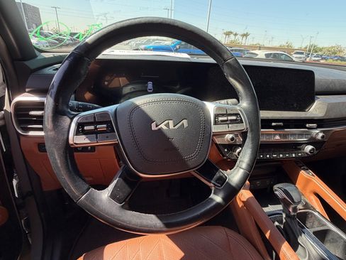 Certified 2024 Kia Telluride EX X-Line AWD/4WD image 11