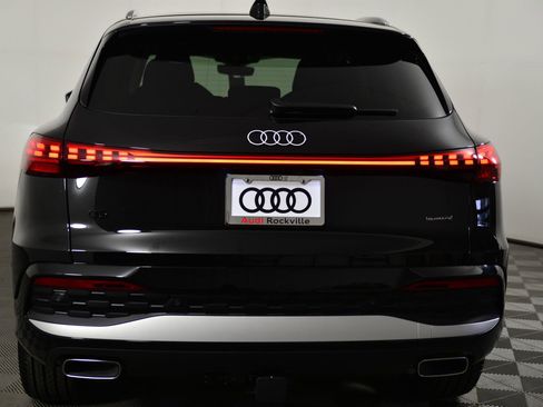 New 2025 Audi Q5 Premium Plus image 8