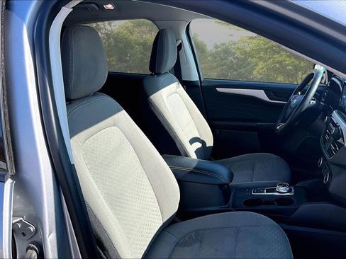 Certified 2022 Ford Escape SE w/ Cold Weather Package image 7