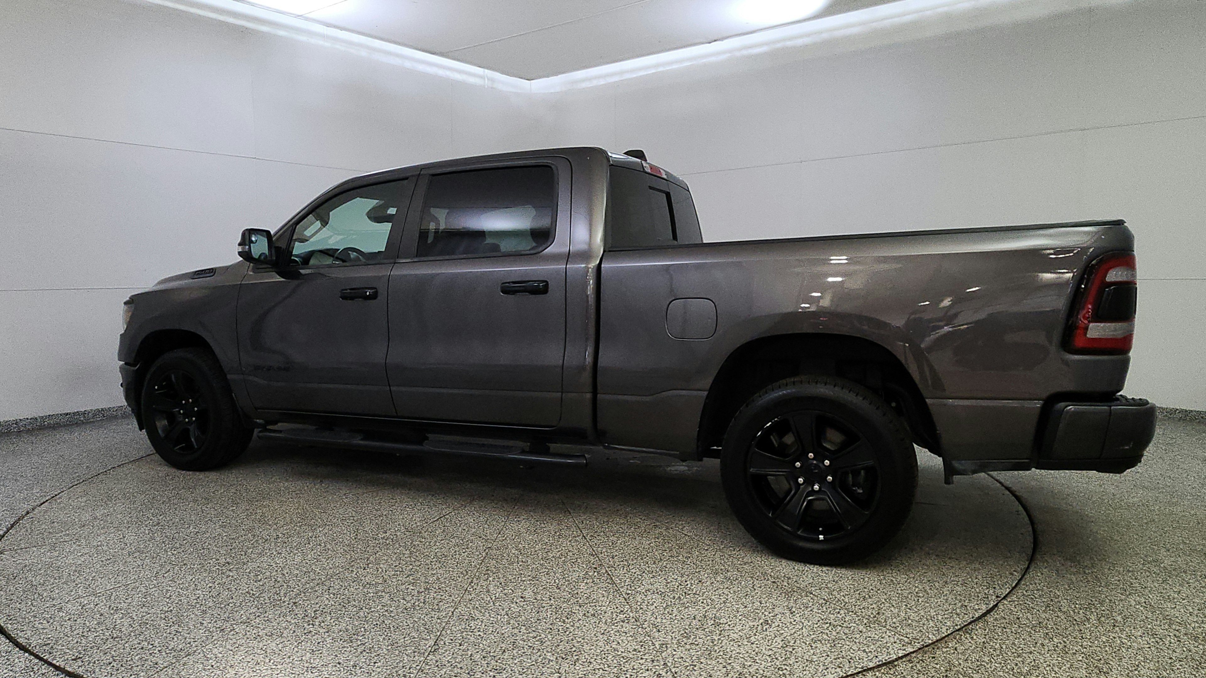 Used 2024 RAM 1500 Big Horn AWD/4WD image 5
