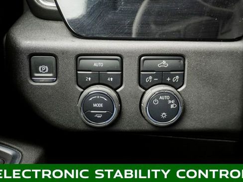 Used 2025 Chevrolet Silverado 1500 LT image 22