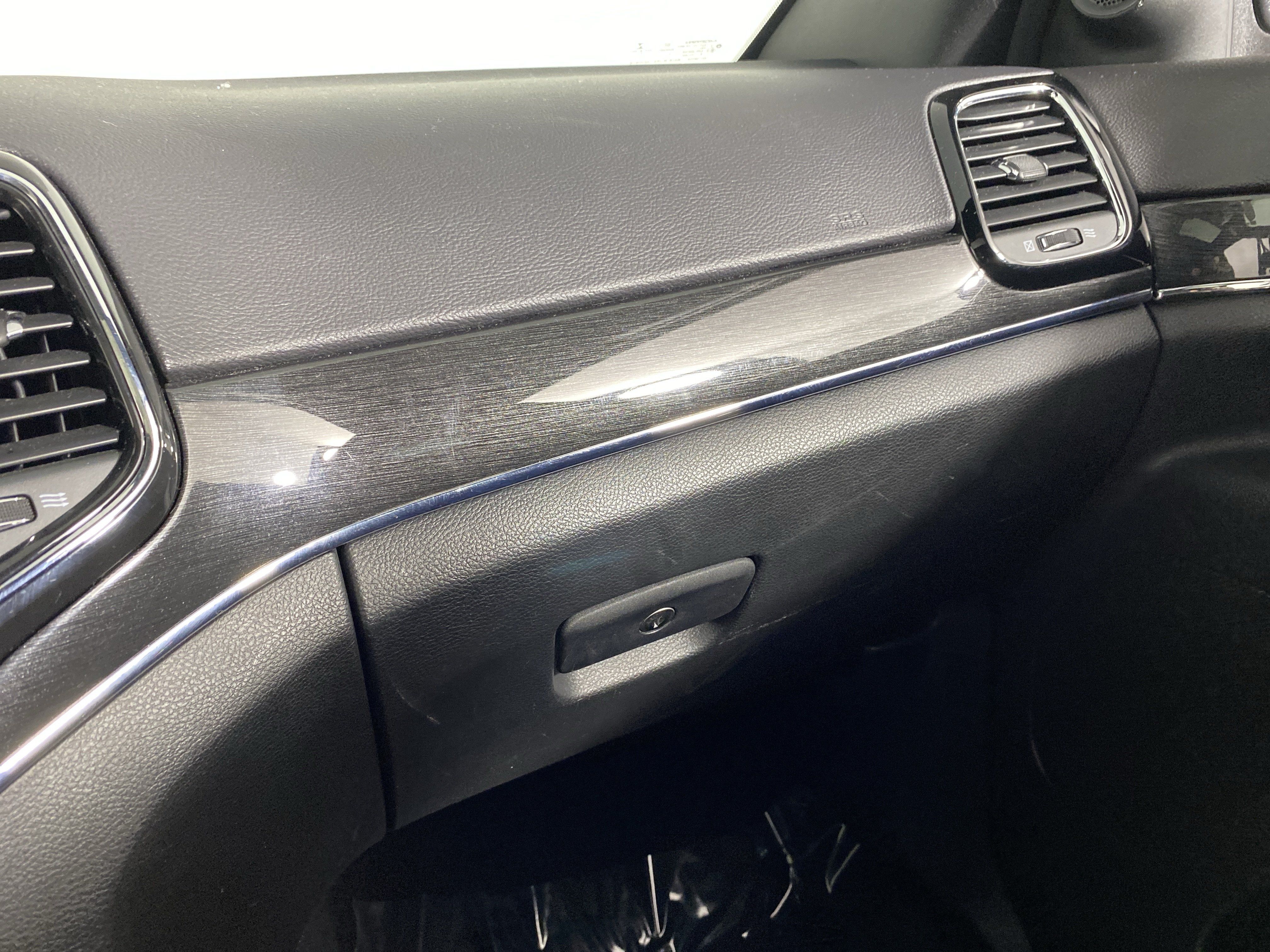 Used 2021 Jeep Grand Cherokee Trailhawk AWD/4WD image 32