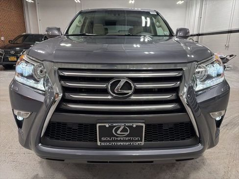 Used 2019 Lexus GX 460 Premium w/ Premium Package image 2