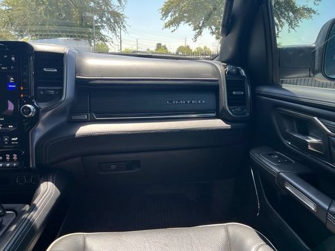 Used 2020 RAM 1500 Limited AWD/4WD image 7