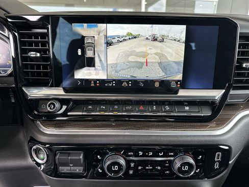 Used 2025 Chevrolet Silverado 1500 RST w/ Z71 Off-Road Package AWD/4WD image 15