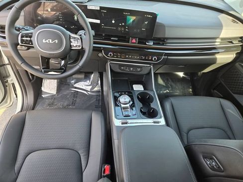 New 2026 Kia Carnival SX Prestige FWD image 16