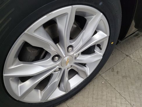 Used 2023 Chevrolet Malibu LT image 31