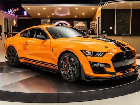 Used 2021 Ford Mustang Shelby GT500 RWD image 9