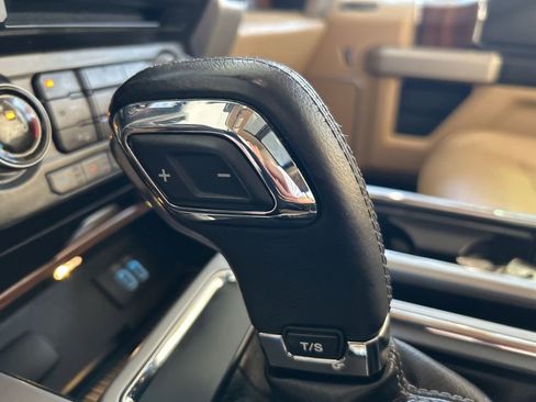 Used 2016 Ford F150 Lariat w/ Equipment Group 502A Luxury image 9