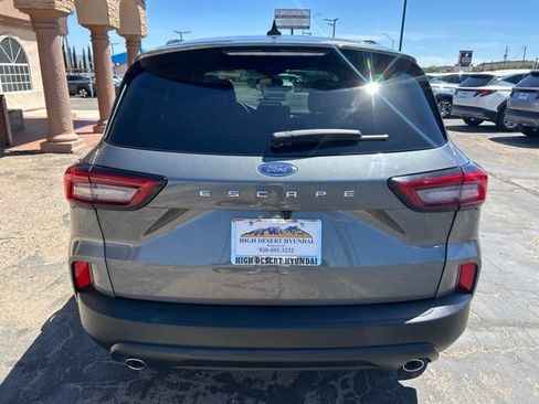 Used 2025 Ford Escape ST-Line w/ Equipment Group 301A FWD image 3