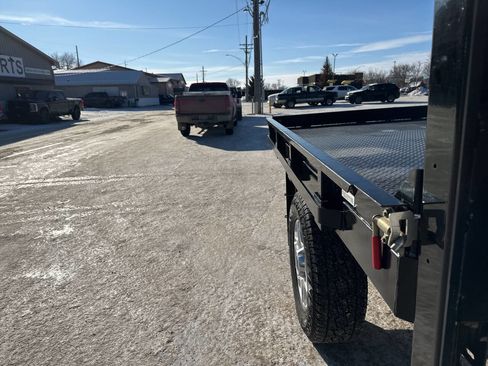 Used 2024 Chevrolet Silverado 2500 LT w/ Convenience Package image 29