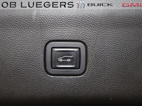 Certified 2024 Buick Enclave Premium FWD image 21