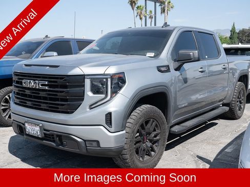 Used 2023 GMC Sierra 1500 Elevation w/ LPO, Elevation Black Package RWD image 4