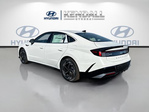 Used 2026 Hyundai Sonata SEL FWD image 4