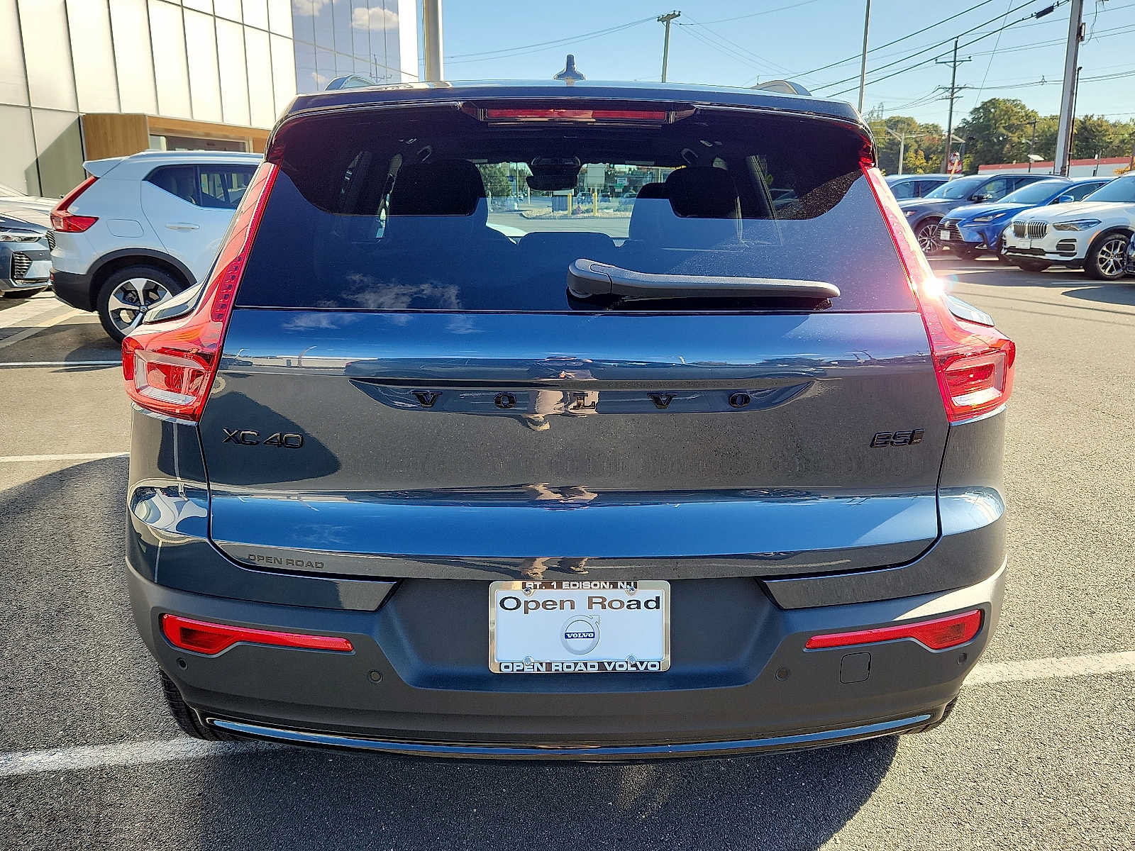 Used 2026 Volvo XC40 B5 Ultra w/ Protection Package Premier AWD/4WD image 5