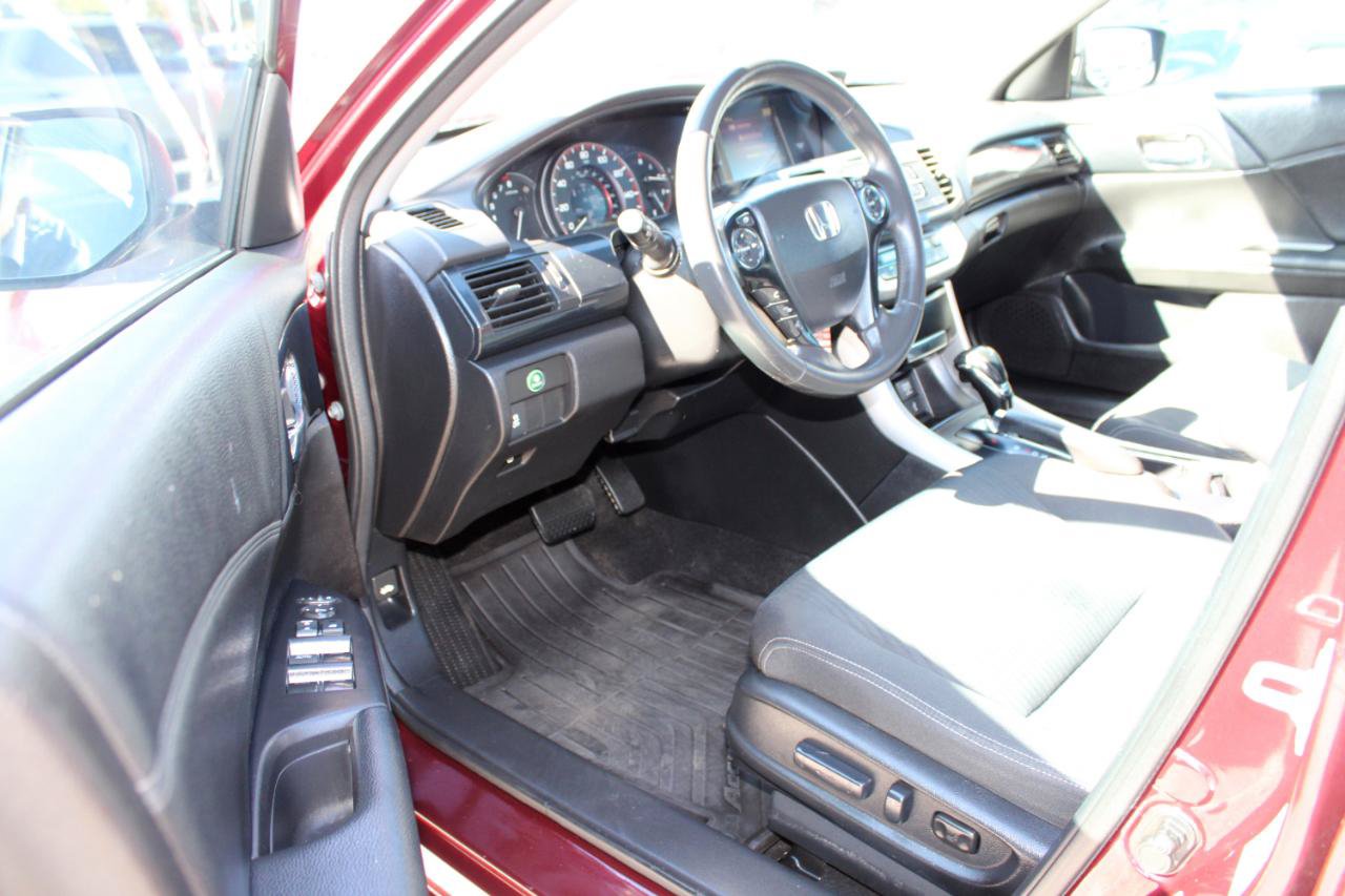 Used 2014 Honda Accord Sport image 11