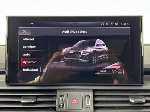 Used 2023 Audi SQ5 Prestige w/ Prestige Package AWD/4WD image 21