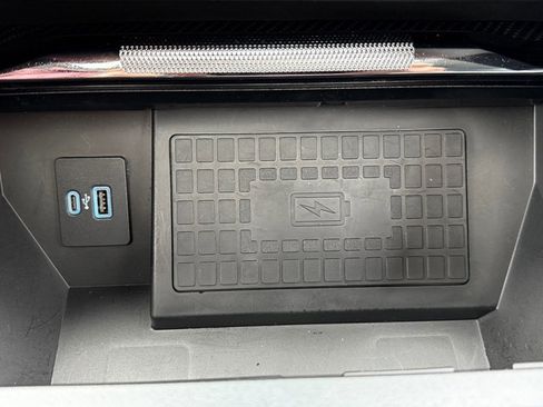 Used 2022 Ford F150 Limited image 34