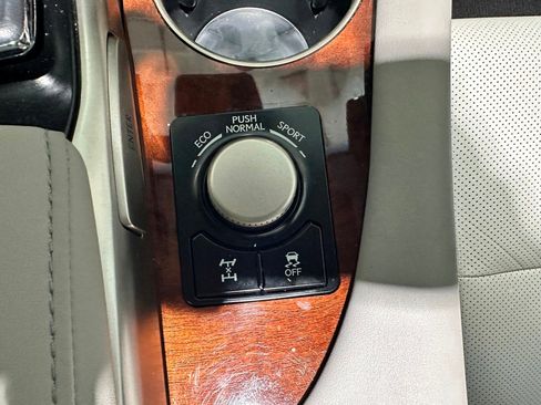 Used 2019 Lexus RX 350L w/ Premium Package image 28