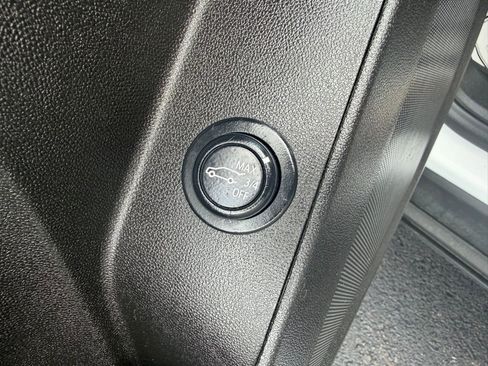 Used 2024 Chevrolet Equinox RS w/ LPO, Floor Liner Package image 23