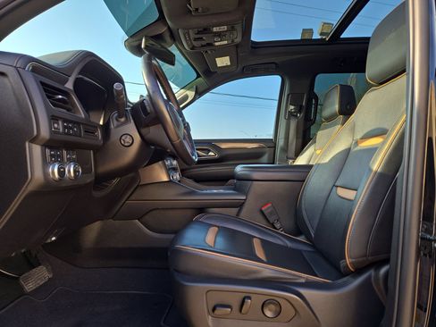Used 2023 GMC Yukon AT4 AWD/4WD image 16