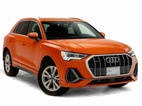 Used 2023 Audi Q3 2.0T Premium Plus w/ Premium Plus Package image 1
