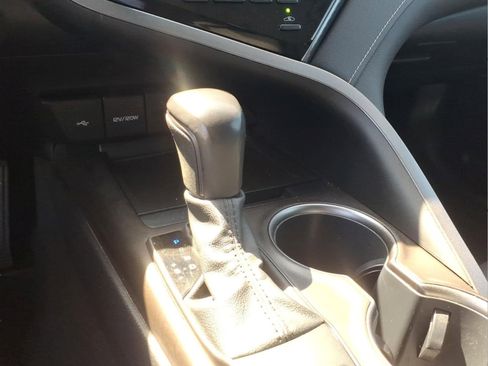 Used 2022 Toyota Camry SE AWD/4WD image 17