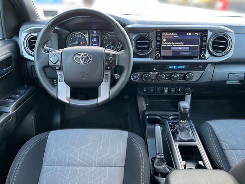 Used 2023 Toyota Tacoma TRD Sport image 19