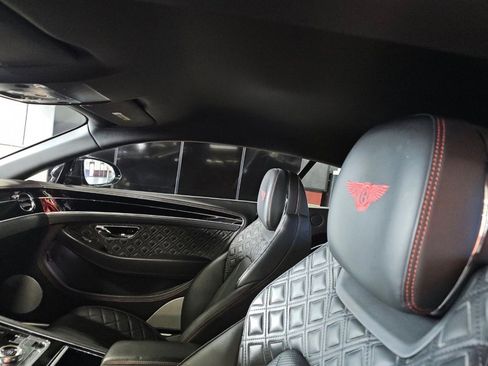 Used 2020 Bentley Continental GT image 16