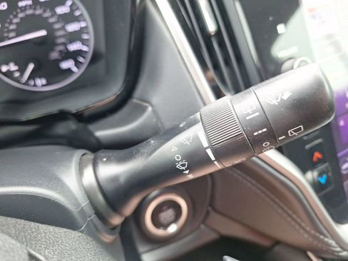 Used 2022 Subaru Outback Premium image 24