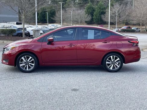 Used 2025 Nissan Versa SV image 2