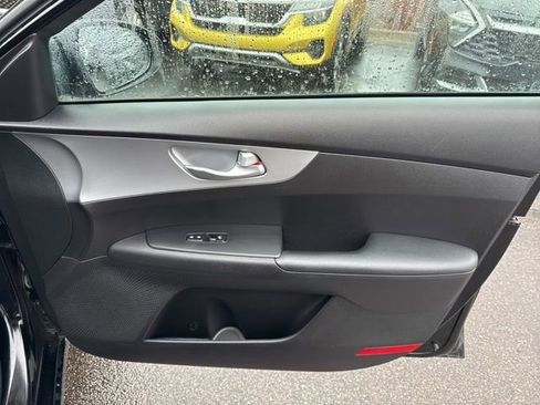 Used 2023 Kia Forte LXS image 45