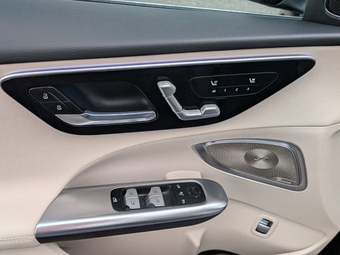 Certified 2025 Mercedes-Benz C 300 4MATIC Sedan image 13