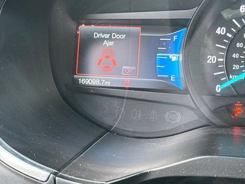 Used 2018 Ford Edge Titanium w/ Equipment Group 301A FWD image 7