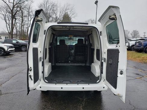 Used 2021 Nissan NV200 SV w/ Back Door Glass Package image 6