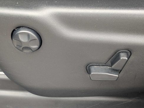 Used 2024 Dodge Durango GT RWD image 21
