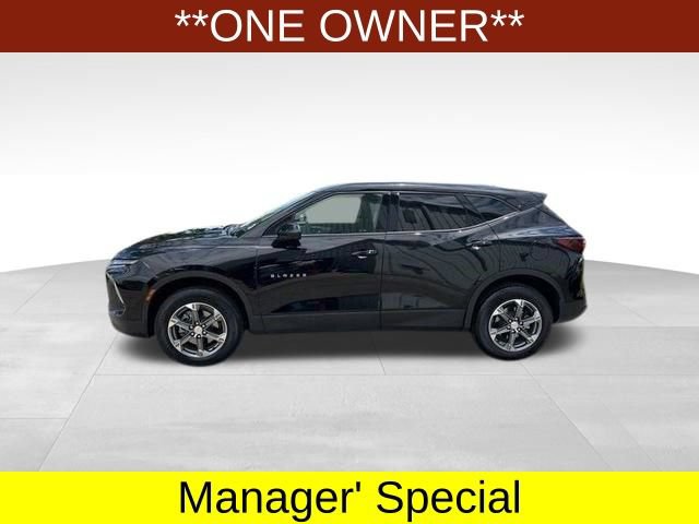 Used 2025 Chevrolet Blazer LT FWD image 4