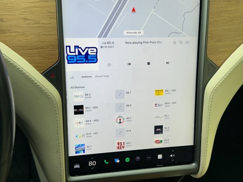 Used 2018 Tesla Model X 100D image 16