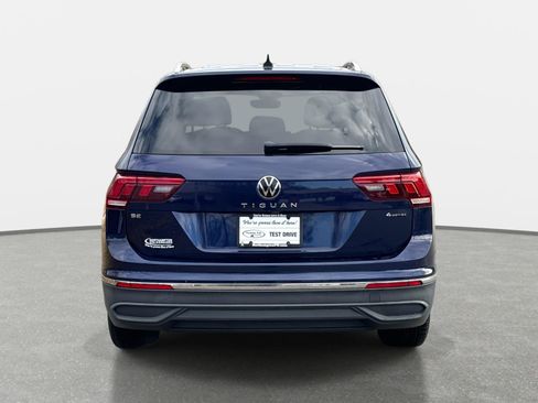 Certified 2022 Volkswagen Tiguan SE image 6